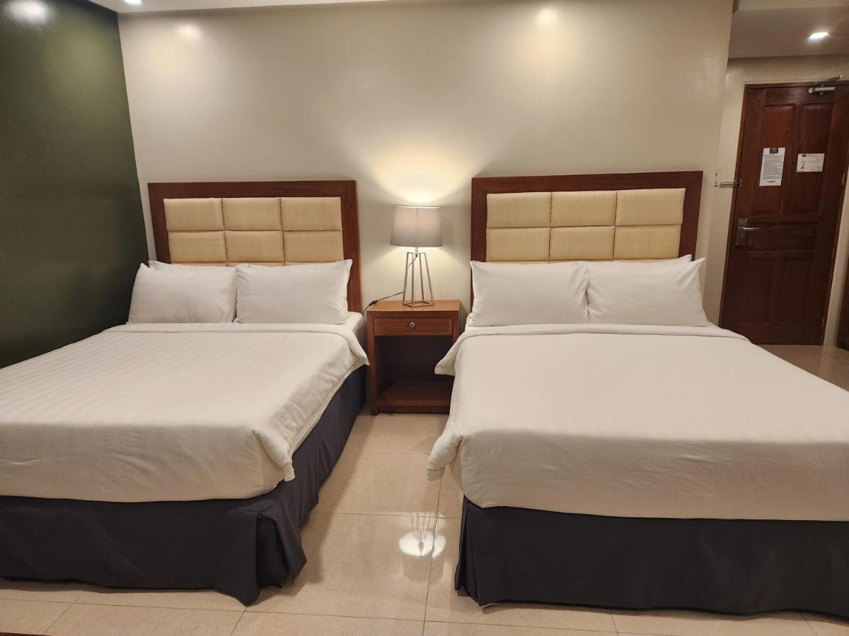Daraga  Hotel Herencia 625 מראה חיצוני תמונה