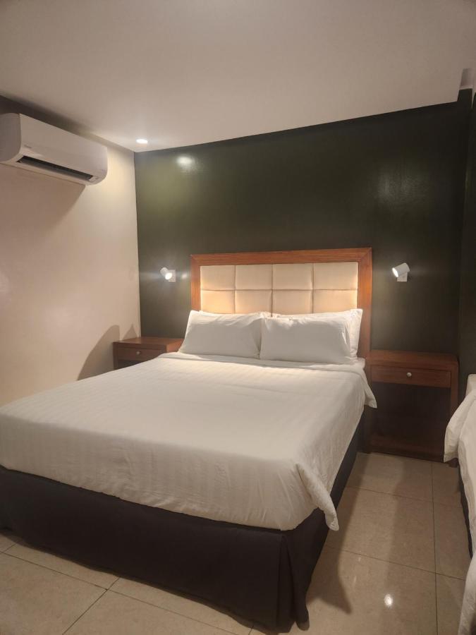 Daraga  Hotel Herencia 625 מראה חיצוני תמונה