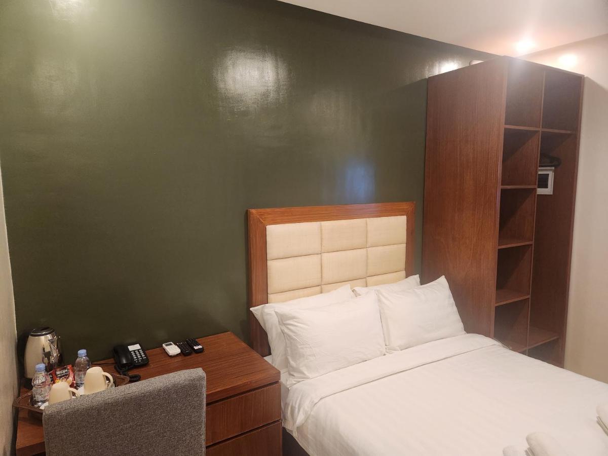 Daraga  Hotel Herencia 625 מראה חיצוני תמונה