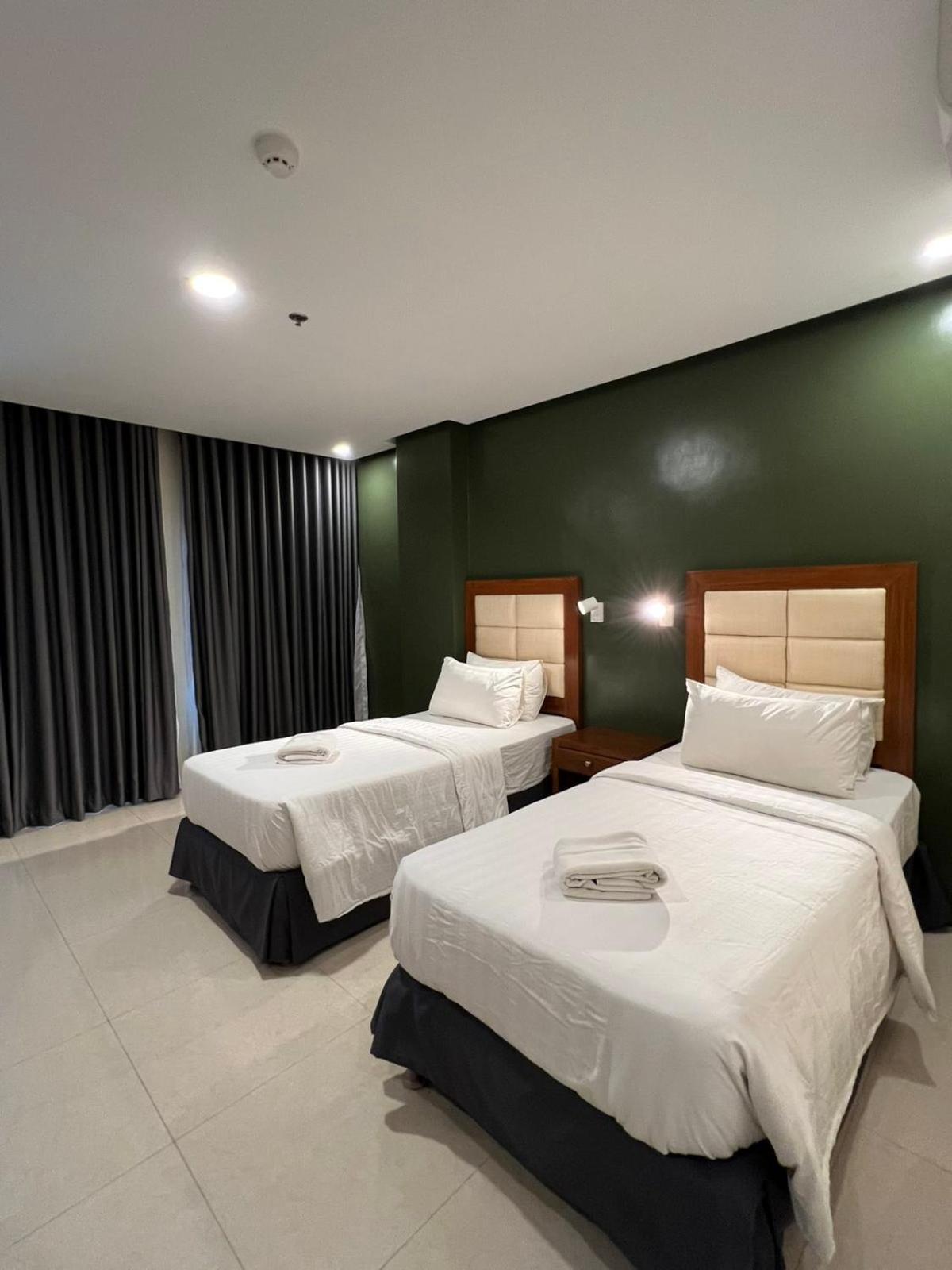 Daraga  Hotel Herencia 625 מראה חיצוני תמונה