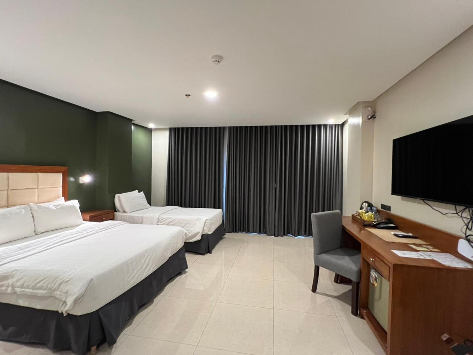 Daraga  Hotel Herencia 625 מראה חיצוני תמונה
